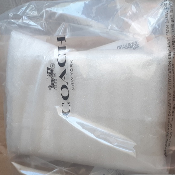 Coach wristlet - Picture 11 of 11